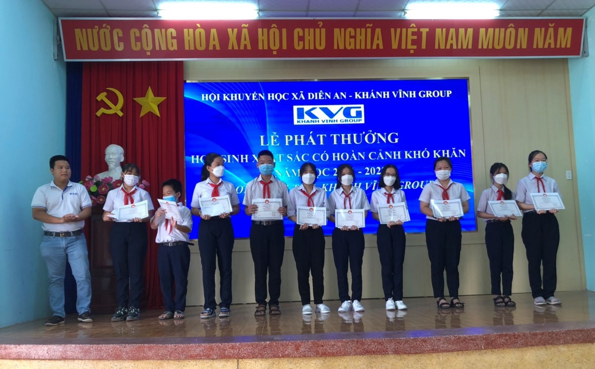Giới Thiệu