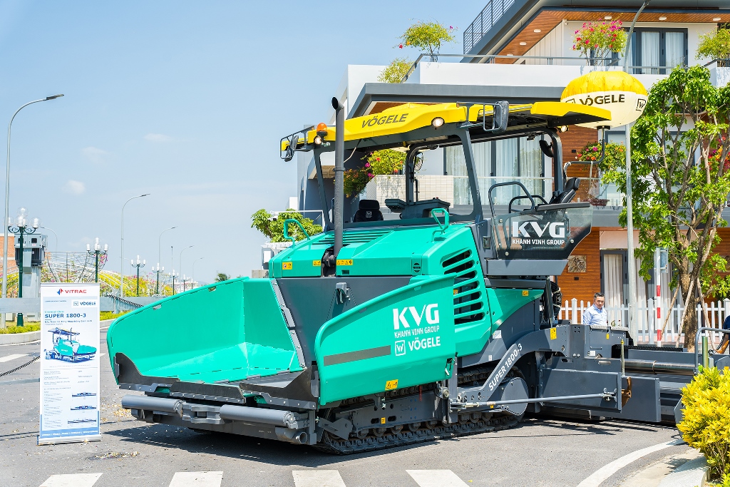 Máy trải BASE cấp phối đá hiện đại nhất Việt Nam